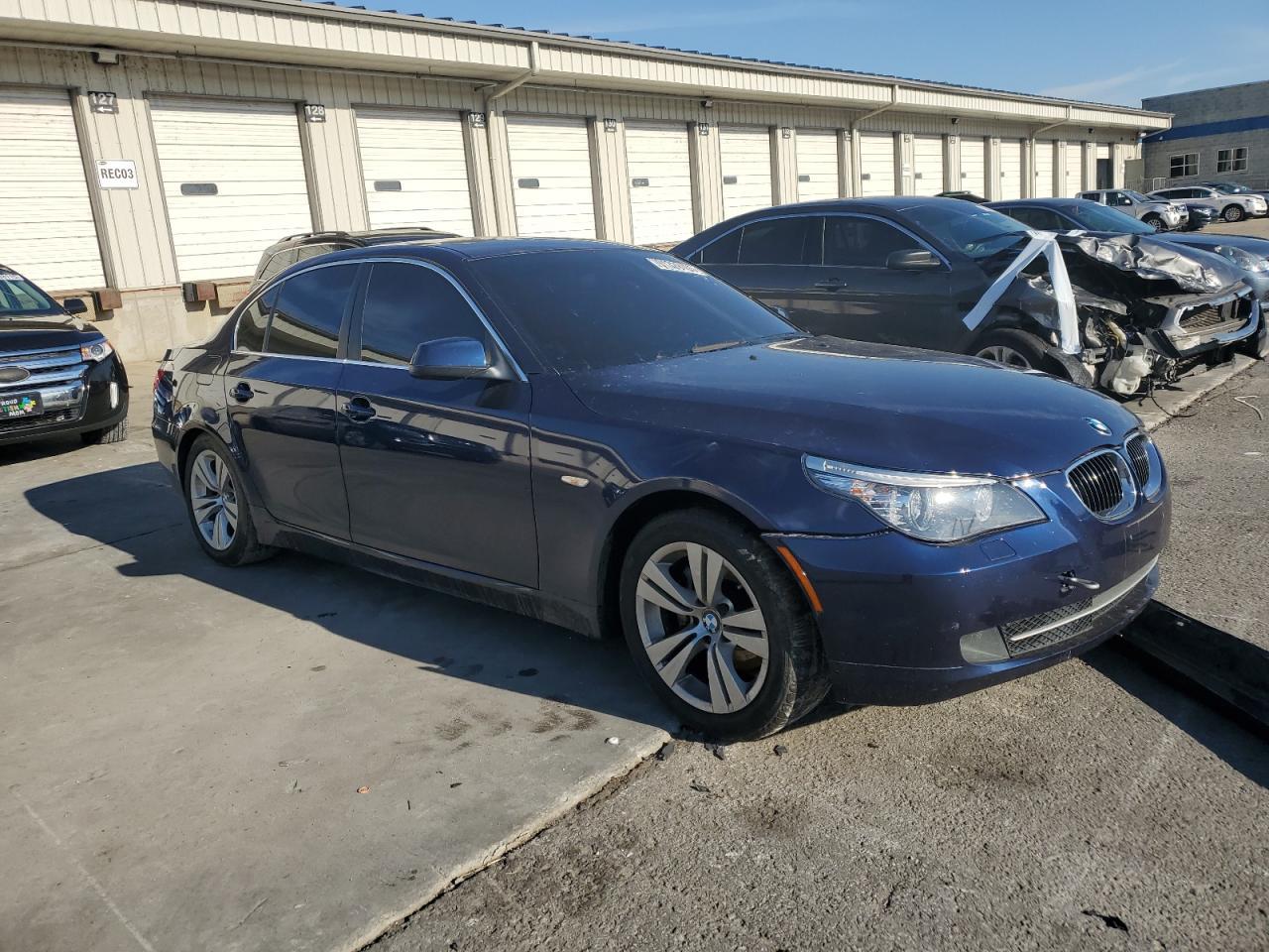 2010 BMW 528 I - Фото 4