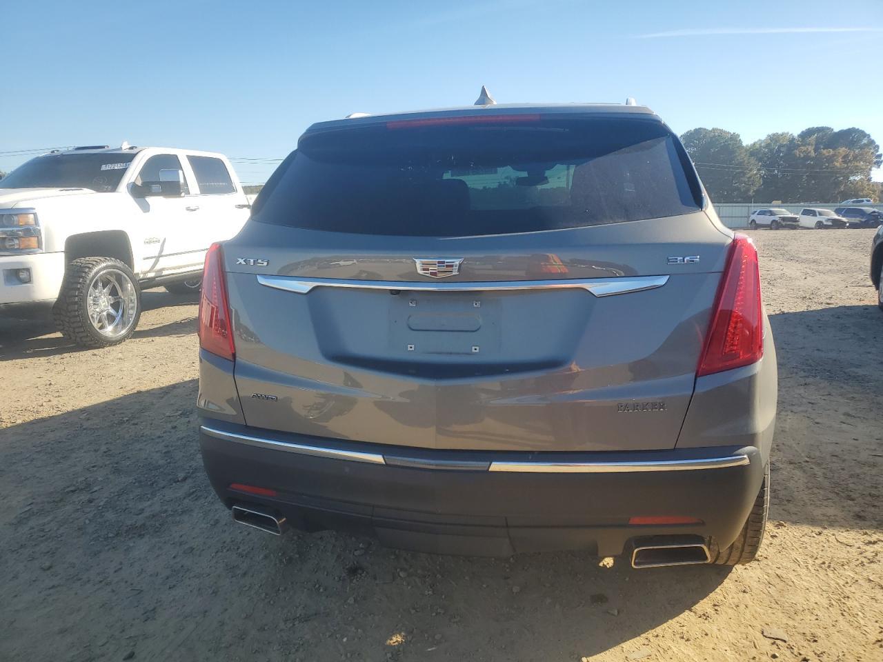 2019 Cadillac Xt5 Luxury - Image 6