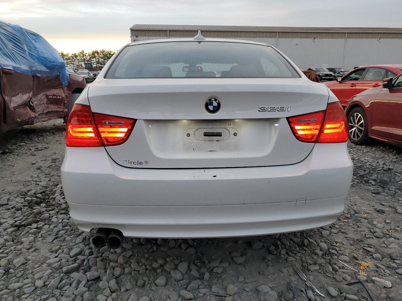 2011 BMW 328 Xi Sulev - Фото 6
