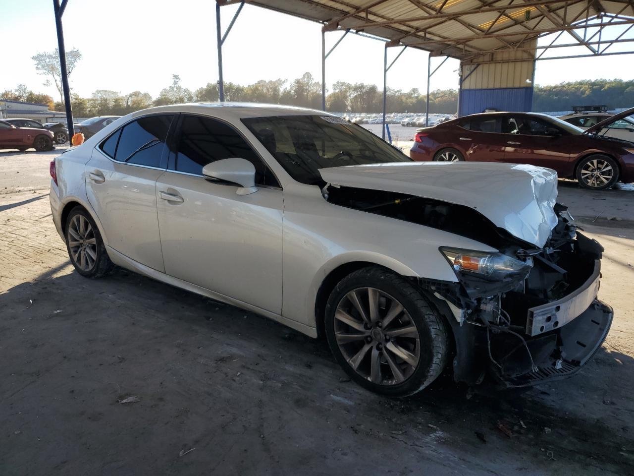 2016 Lexus Is 200T - Фото 4