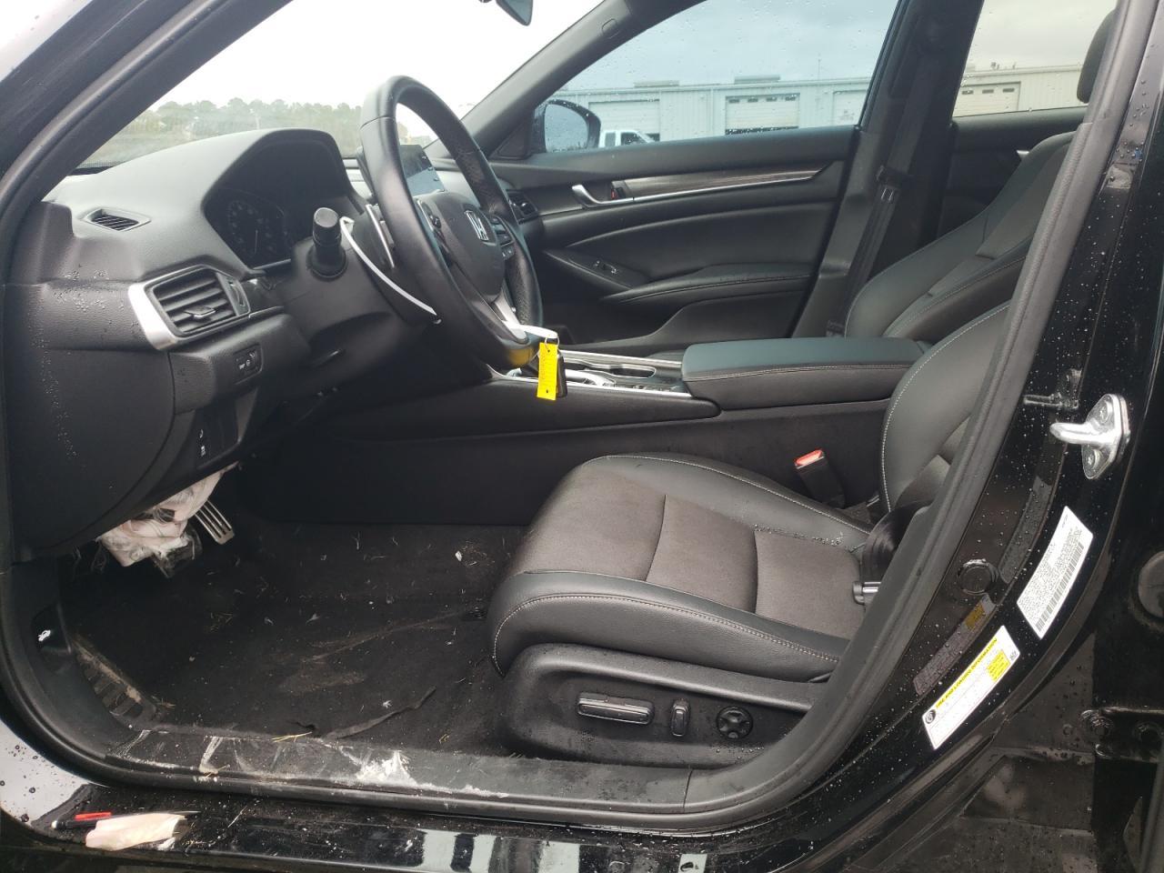 2022 Honda Accord Sport - Image 7