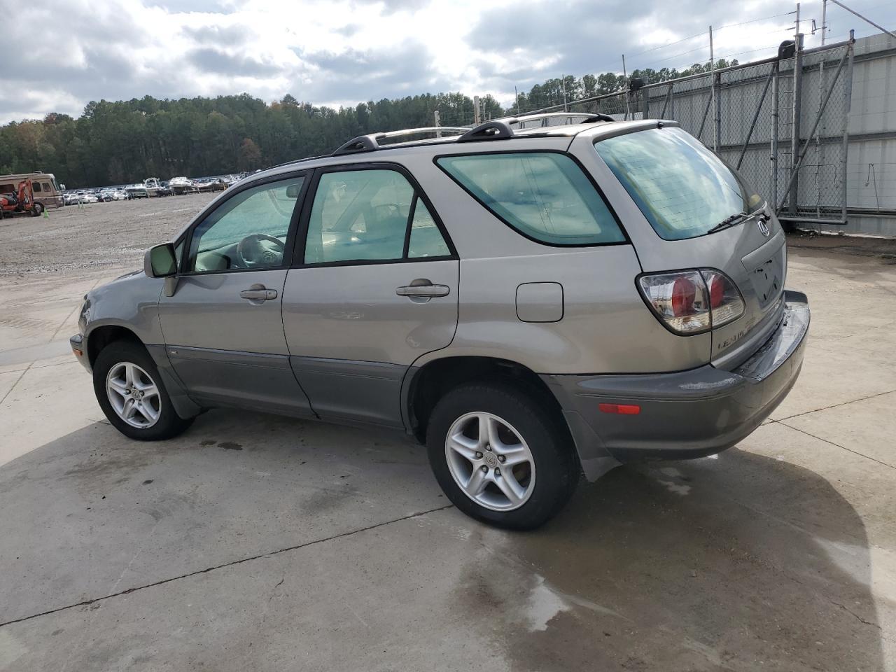 2001 Lexus Rx 300 - Image 2