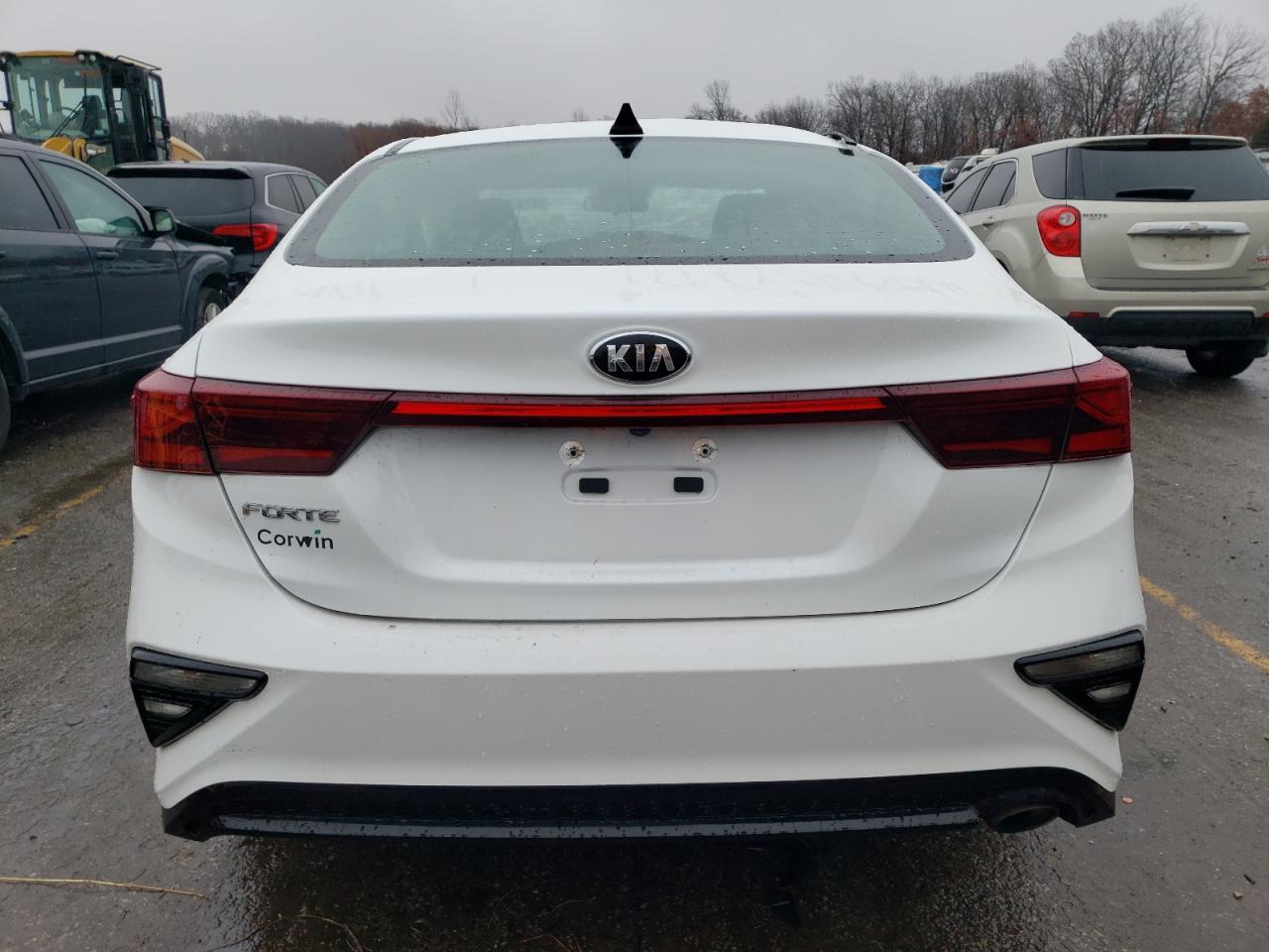 2021 Kia Forte Fe - Image 6