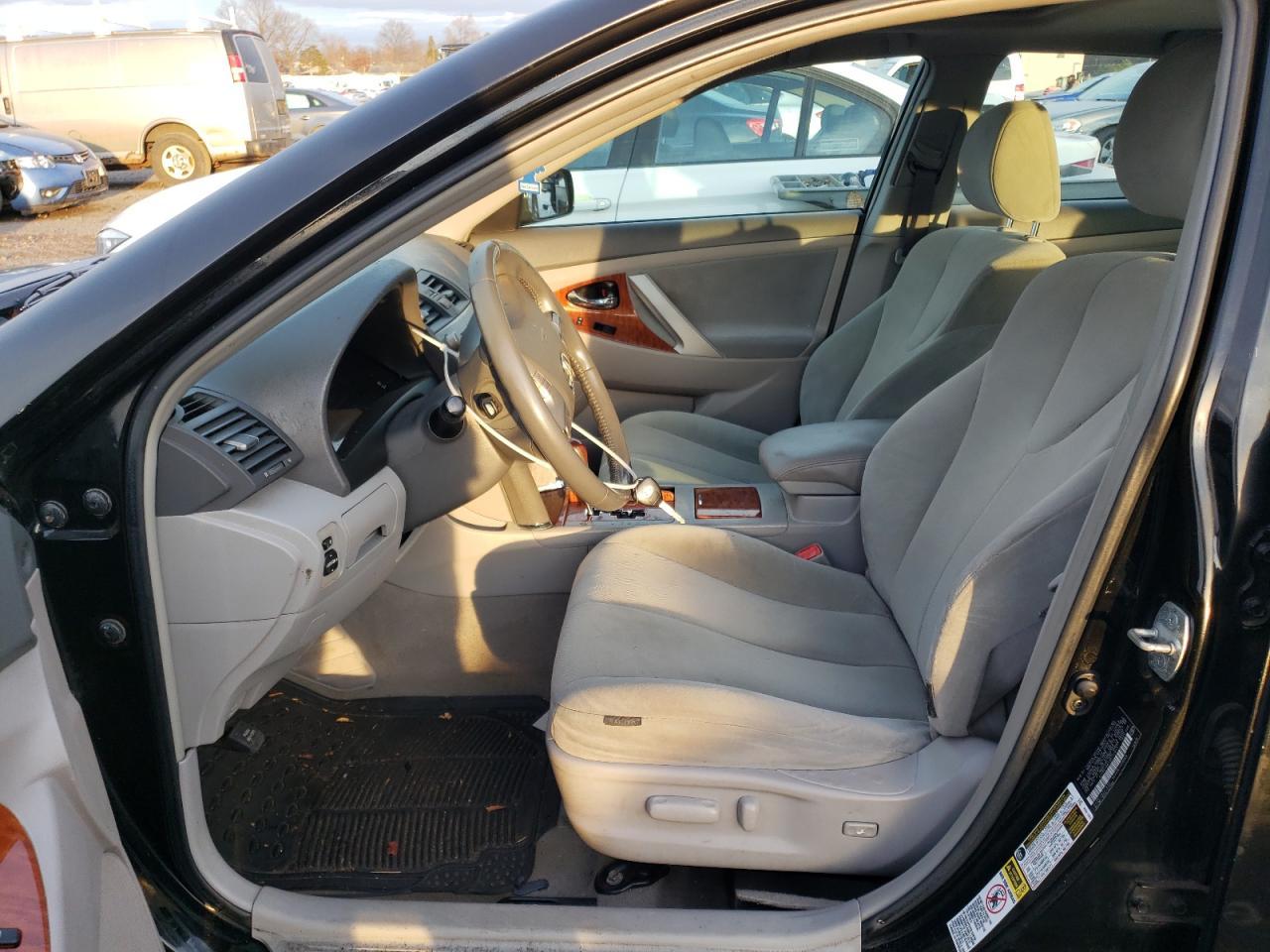 2009 Toyota Camry Base - Фото 7