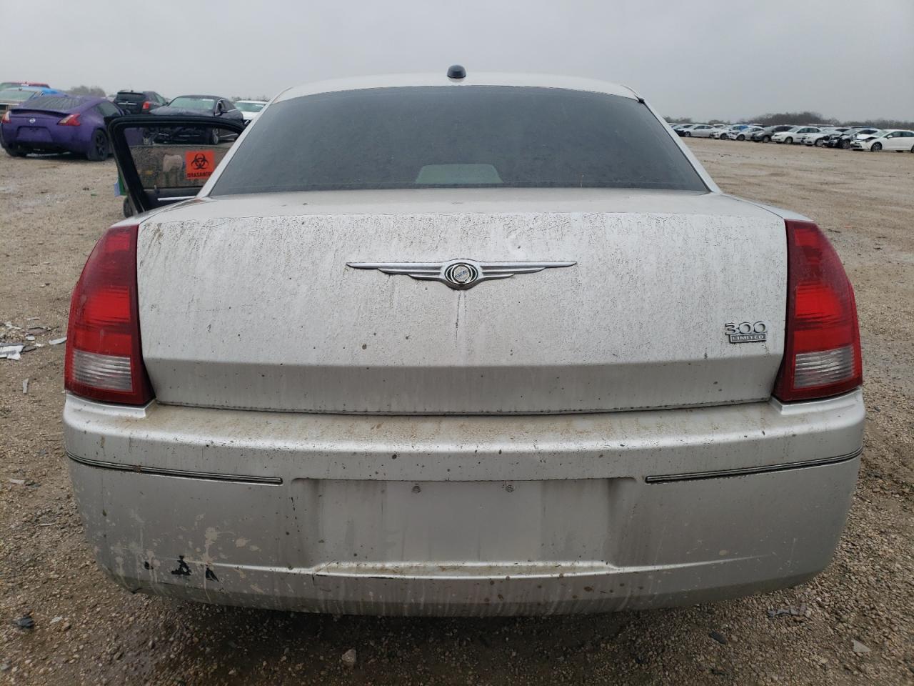 2005 Chrysler 300 Touring - Фото 6