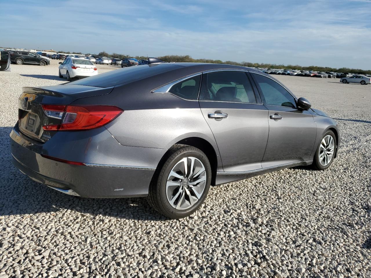 2018 Honda Accord Touring Hybrid - Image 3