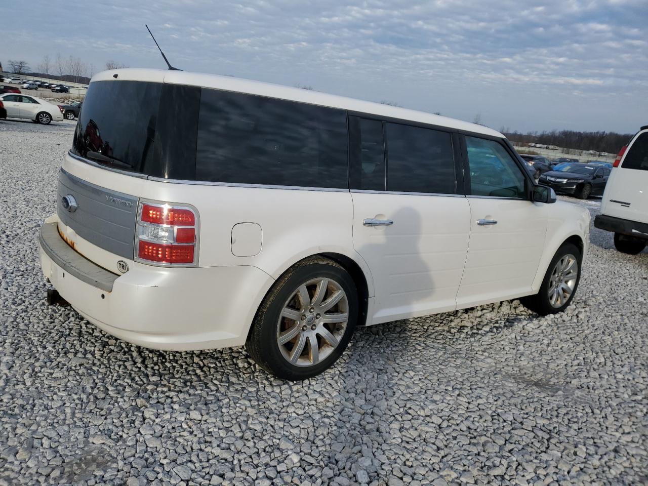 2009 Ford Flex Limited - Image 3