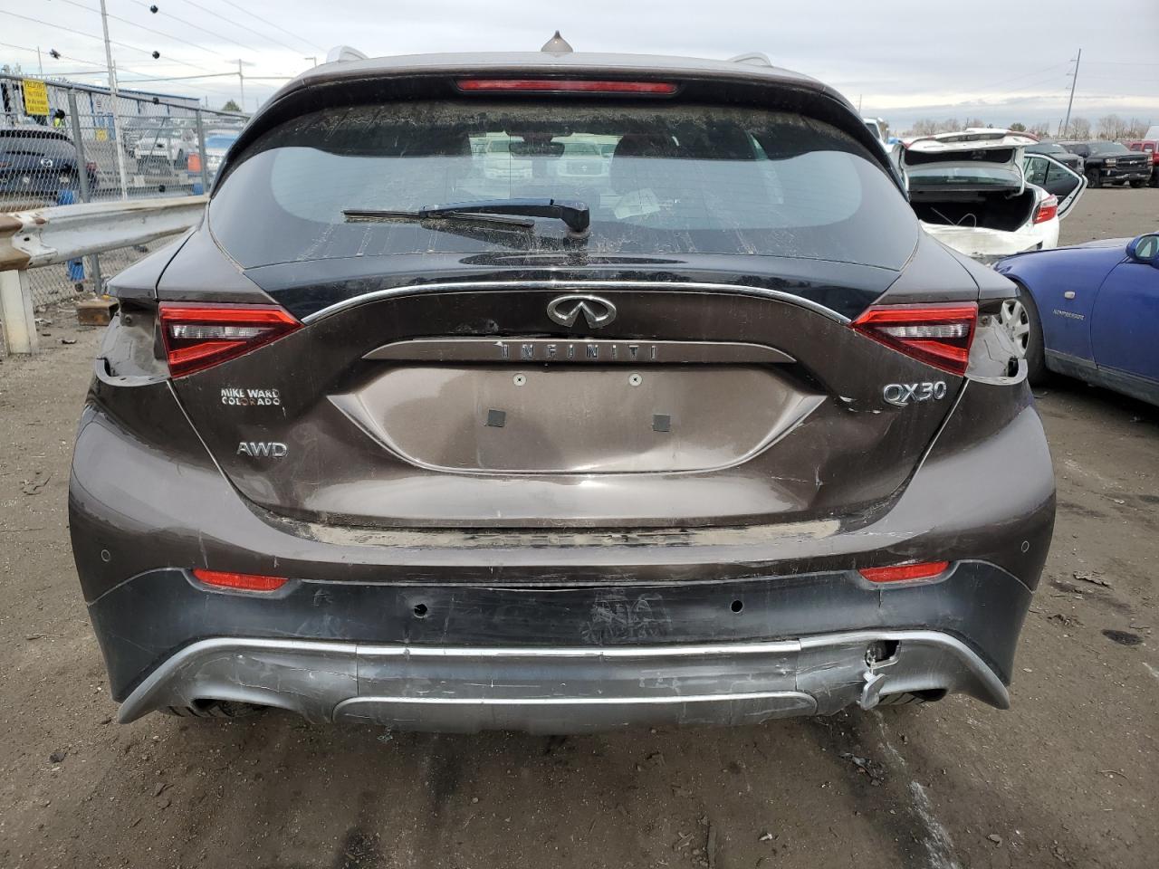 2017 Infiniti Qx30 Base - Фото 6