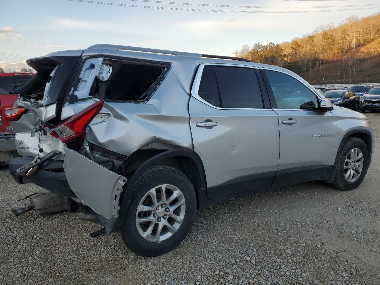 2018 Chevrolet Traverse Lt - Фото 3