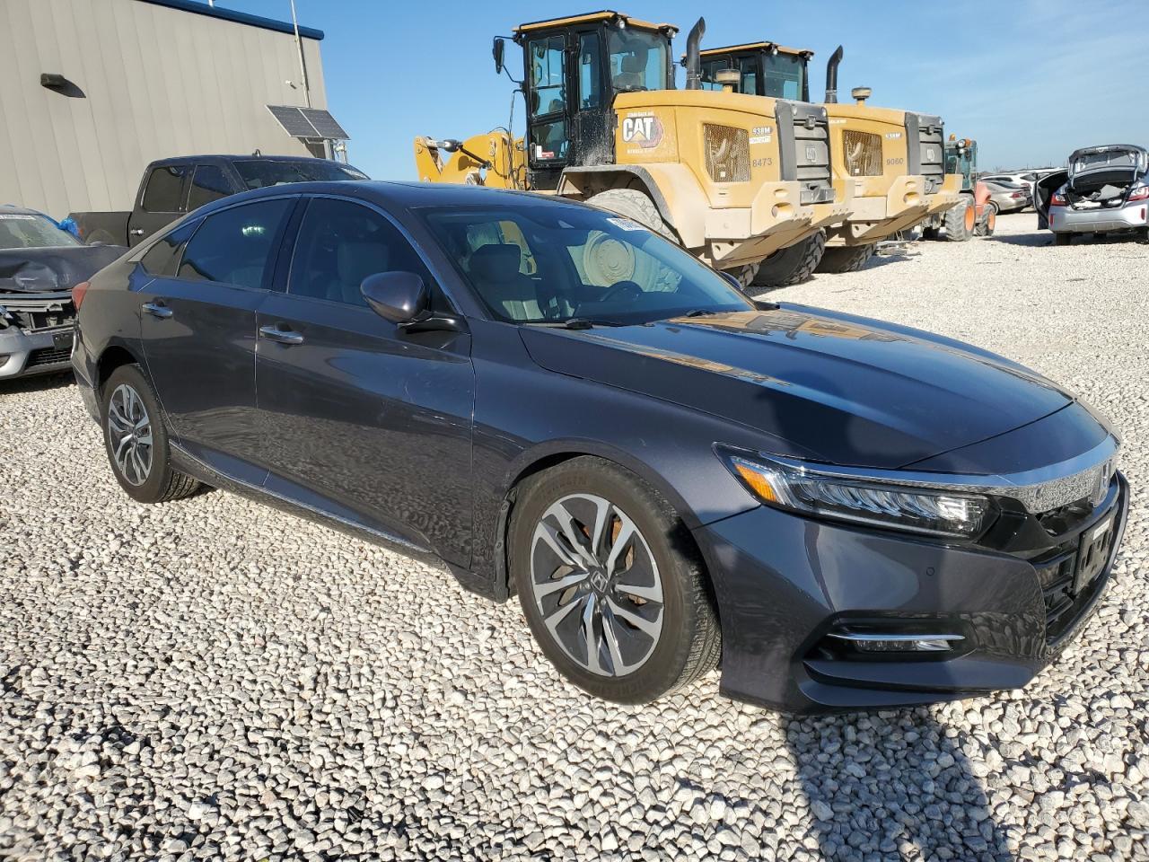 2018 Honda Accord Touring Hybrid - Image 4