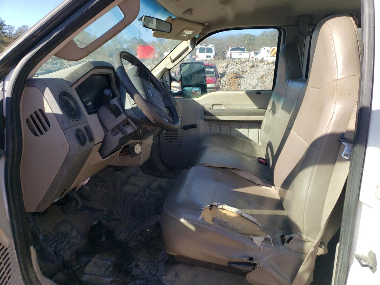 2008 Ford F550 Super Duty - Image 7