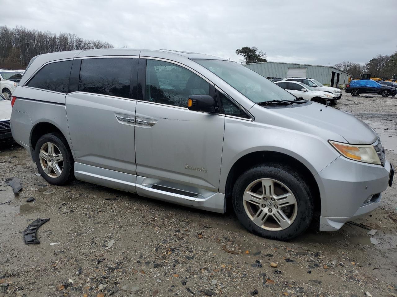 2012 Honda Odyssey Touring - Фото 4