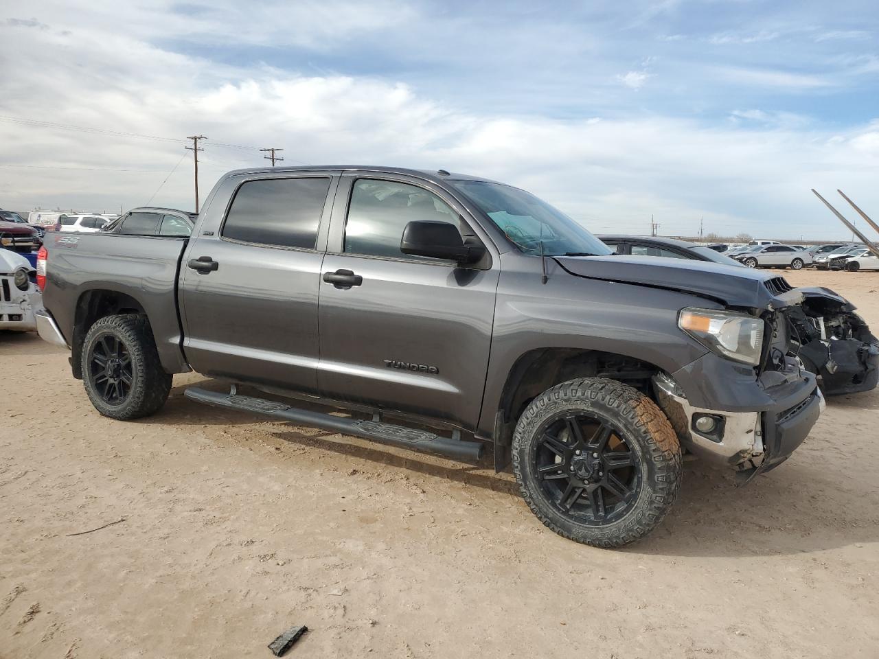 2019 Toyota Tundra Crewmax Sr5 - Image 4