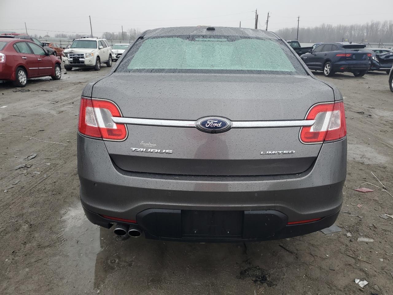 2012 Ford Taurus Limited - Image 6