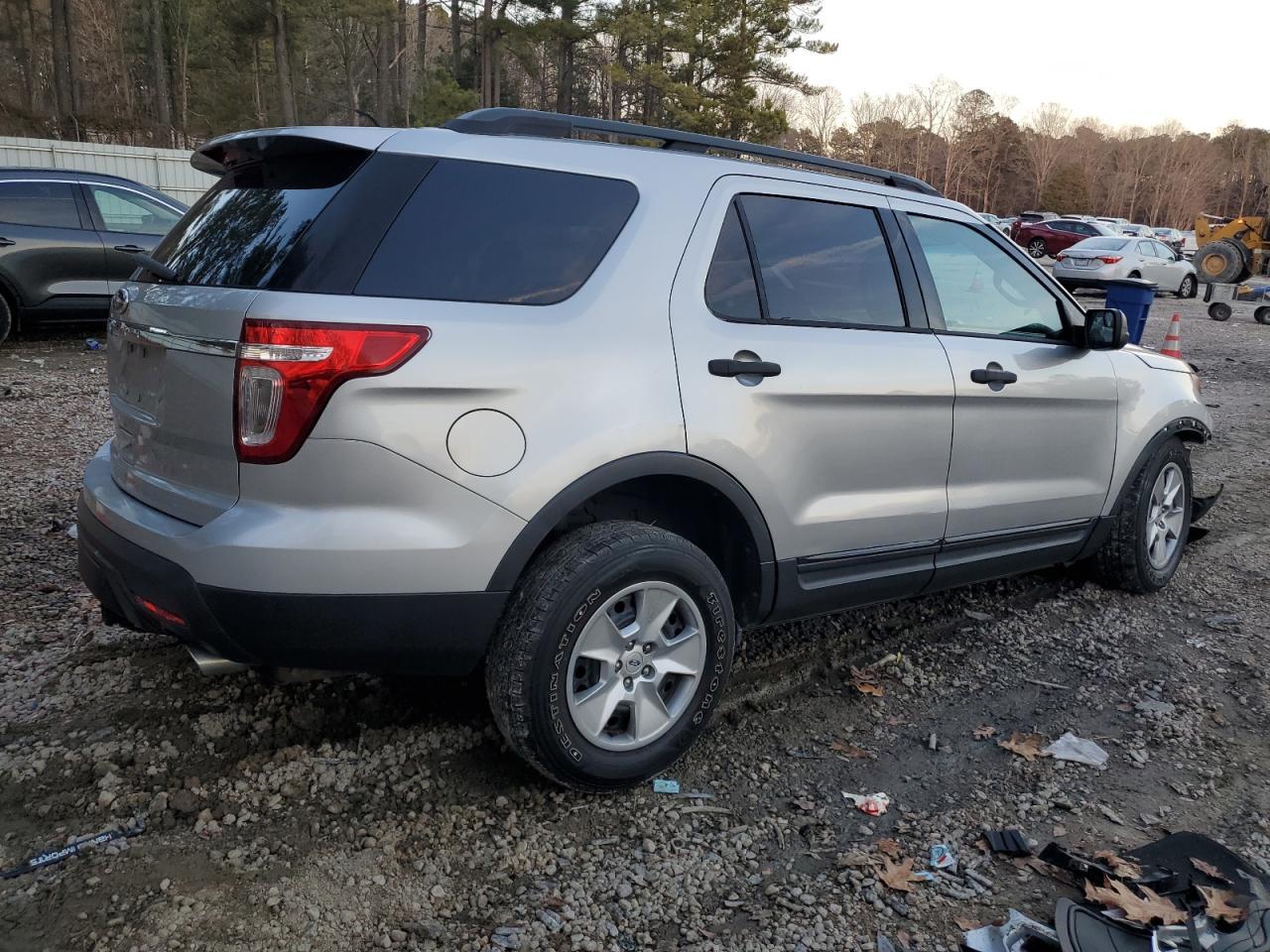 2013 Ford Explorer - Фото 3