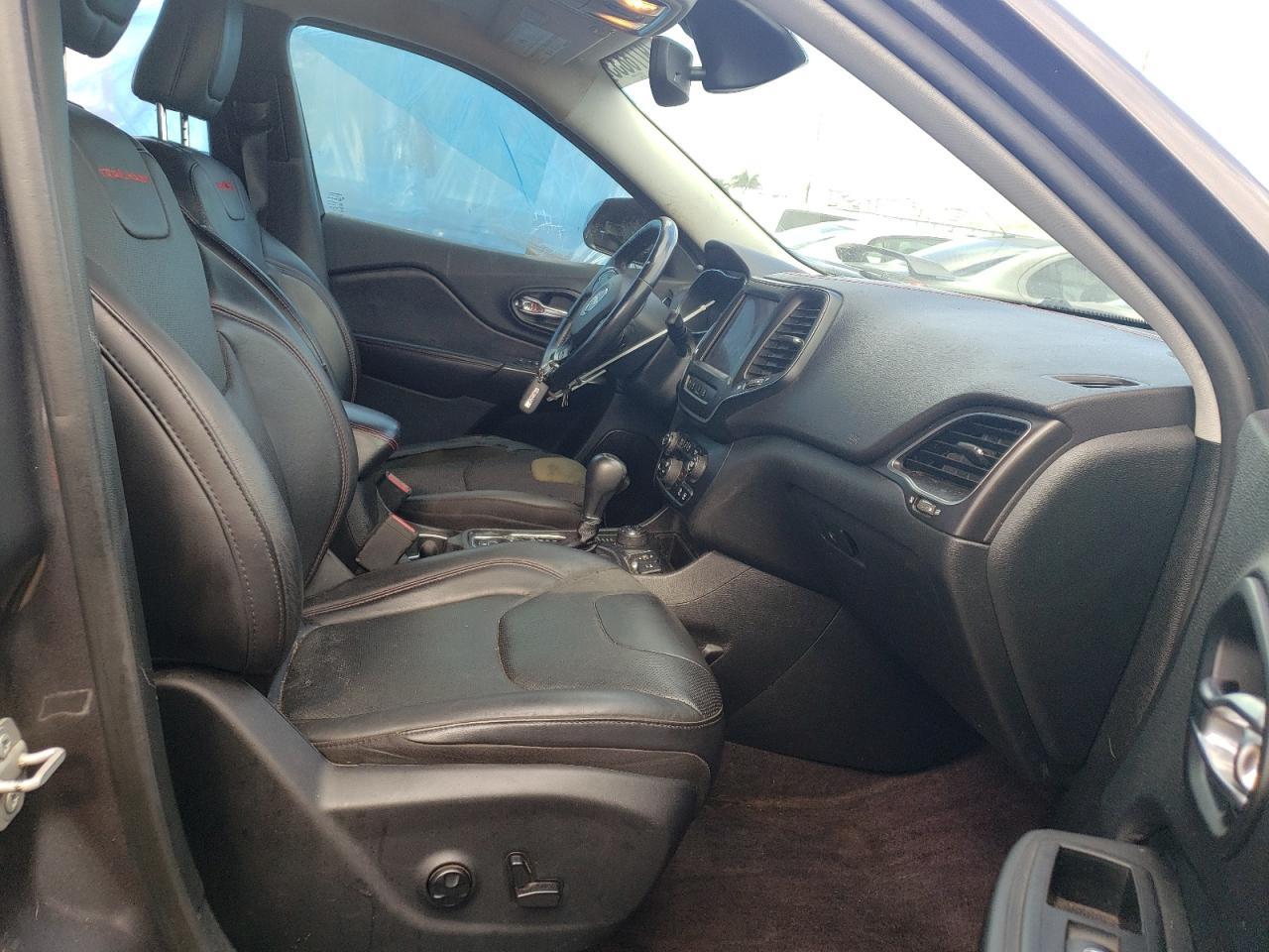 2019 Jeep Cherokee Trailhawk - Фото 7