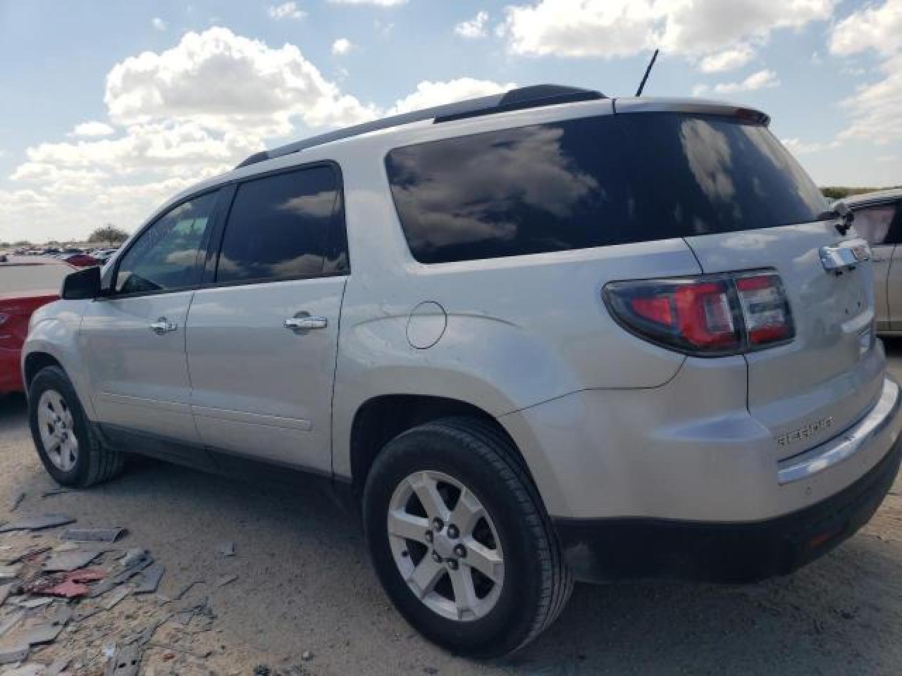 2016 GMC Acadia Sle - Image 2