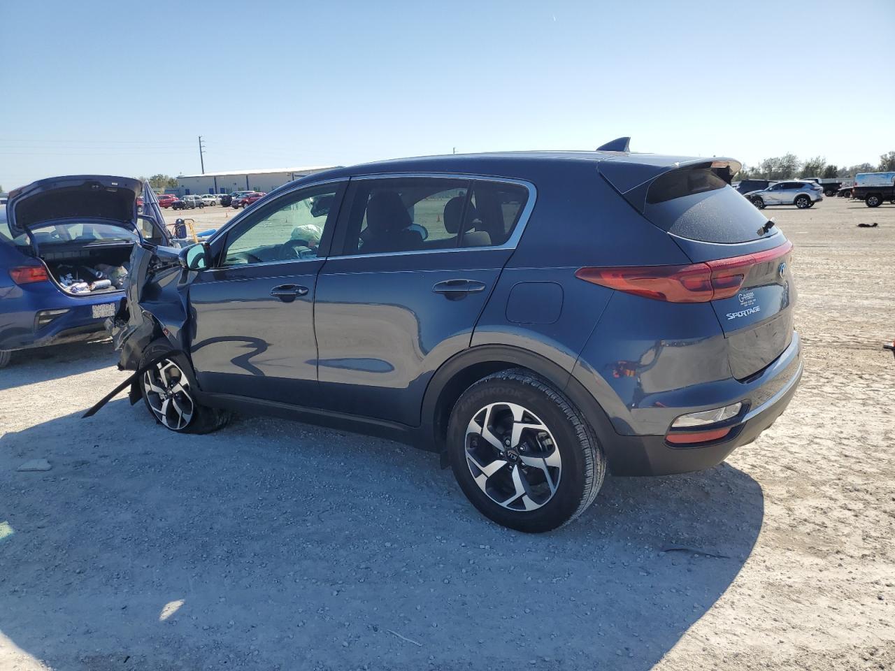 2020 Kia Sportage Lx - Image 2