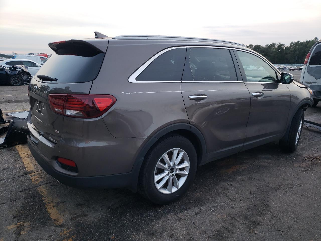 2019 Kia Sorento L - Фото 3