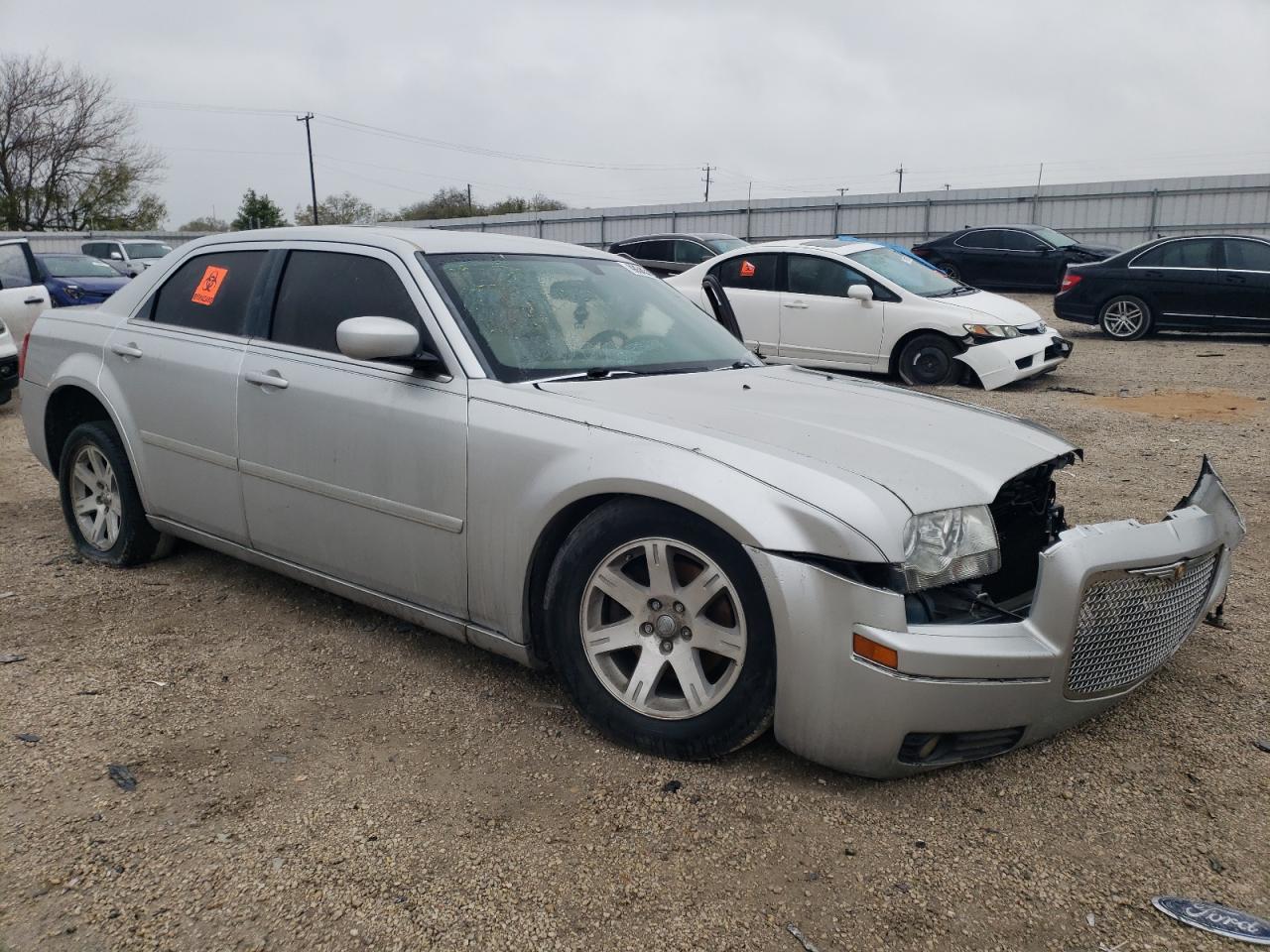 2005 Chrysler 300 Touring - Фото 4