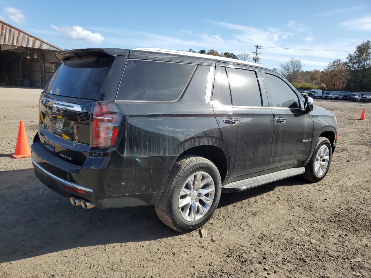 2023 Chevrolet Tahoe K1500 Premier - Фото 3