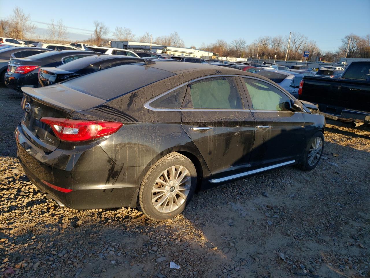 2015 Hyundai Sonata Sport - Image 3