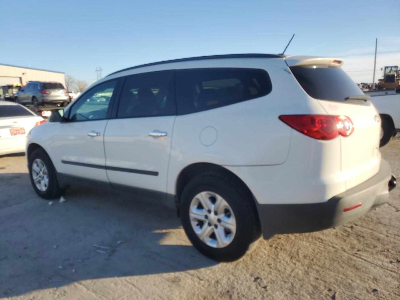 2012 Chevrolet Traverse Ls - Image 2