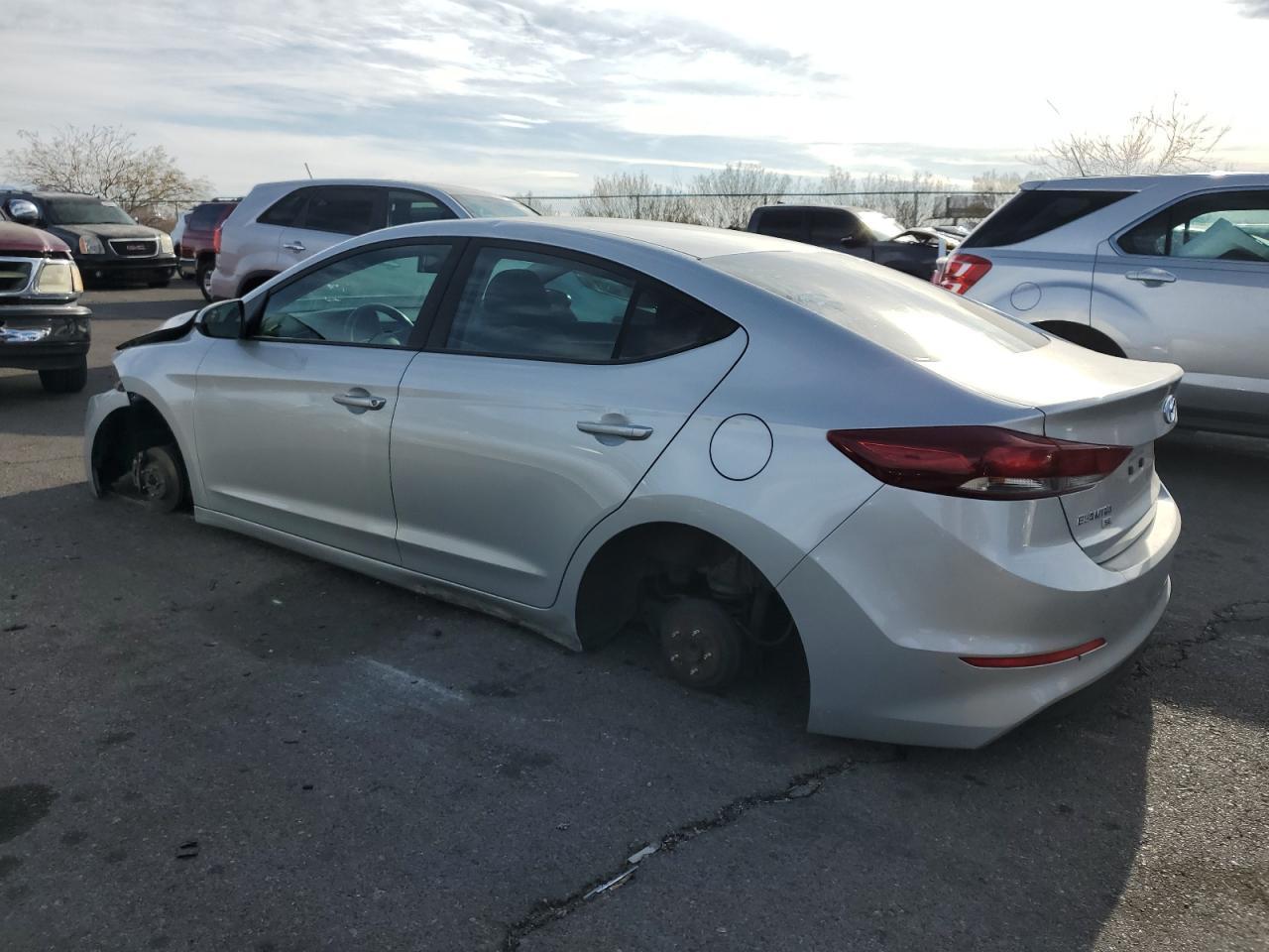 2018 Hyundai Elantra Se - Фото 2