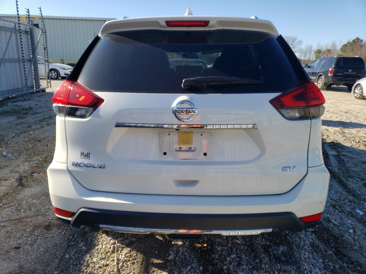 2017 Nissan Rogue S - Image 6