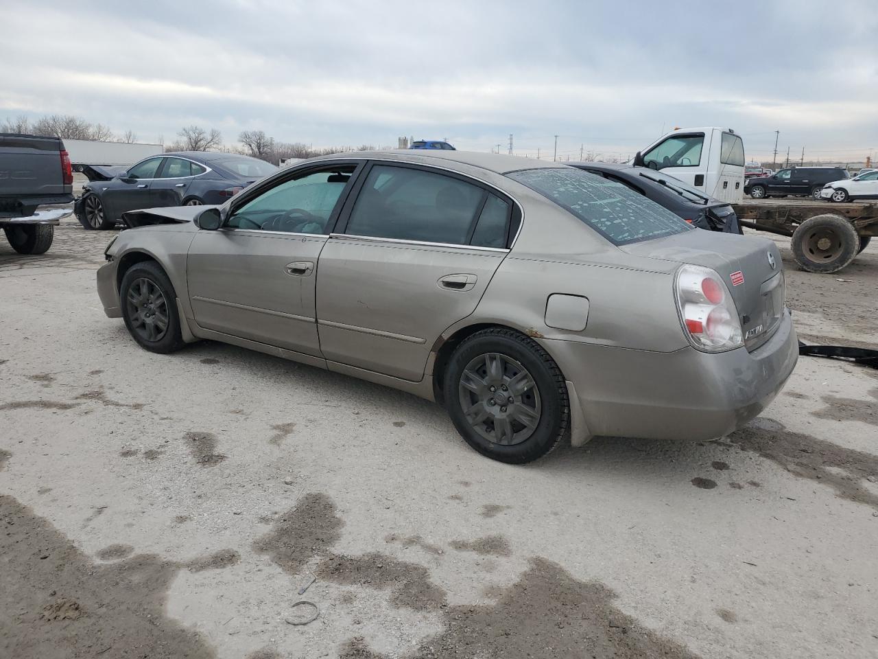 2006 Niss Altima 2.5 - Image 2