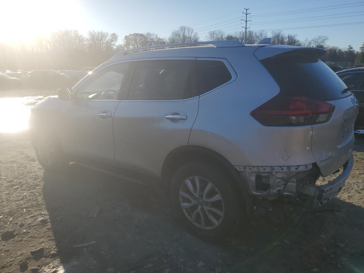 2020 Nissan Rogue S - Фото 2