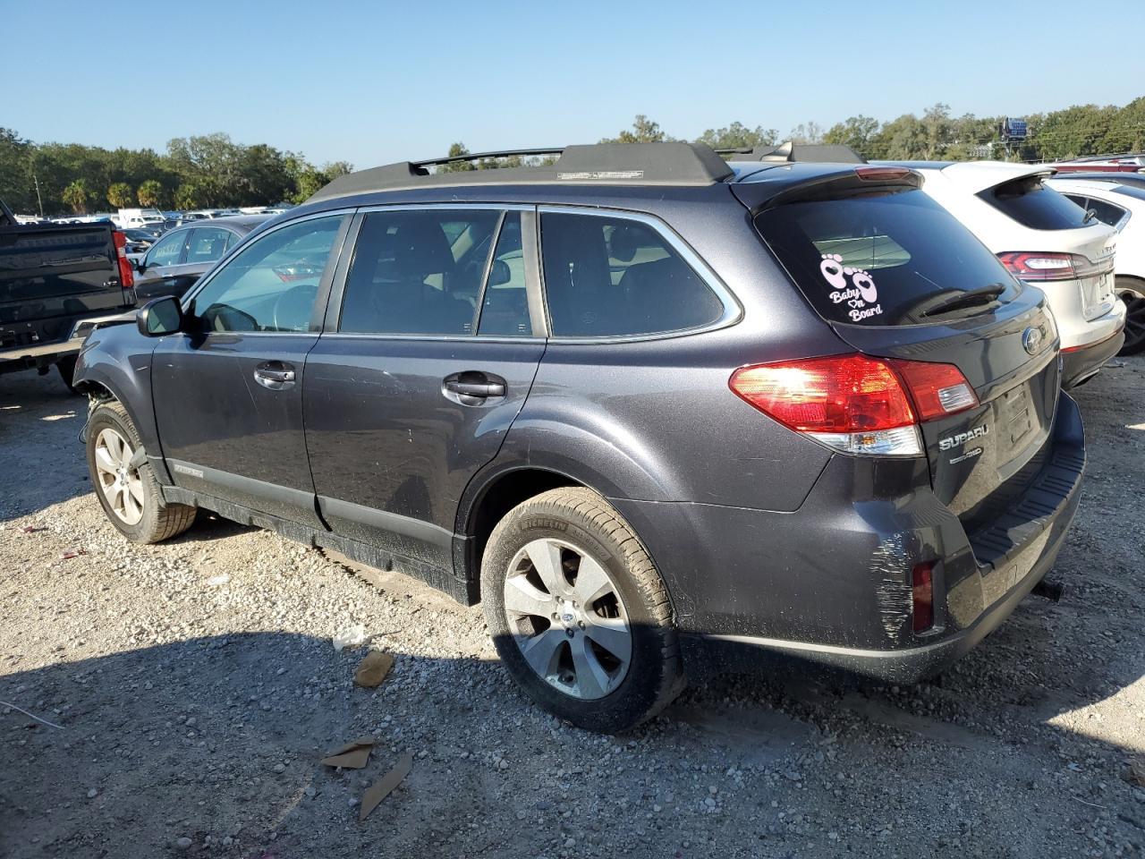 2011 Subaru Outback 2.5I Limited - Image 2