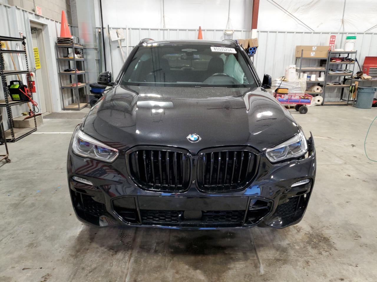2021 BMW X5 M50I - Фото 5