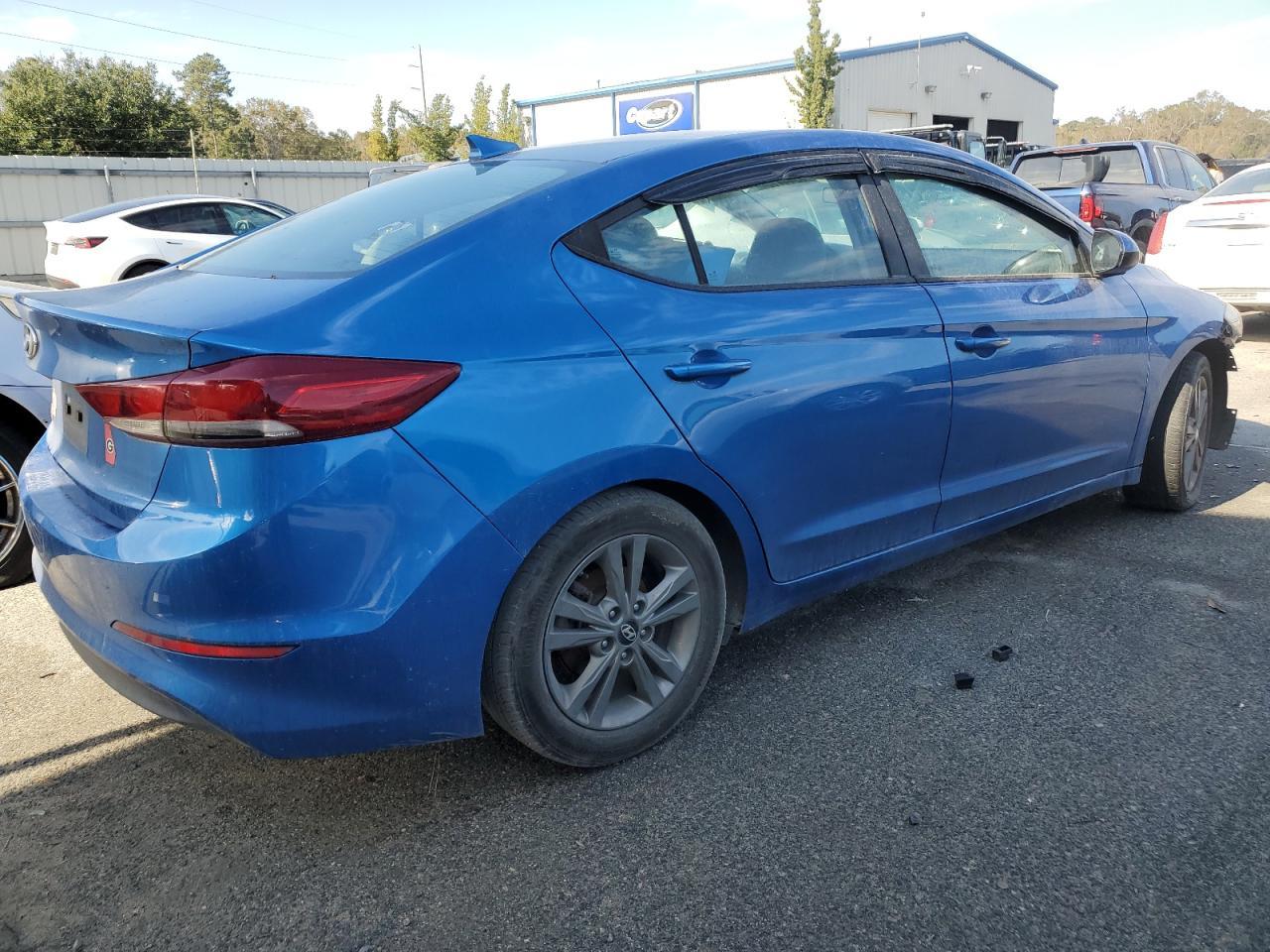2018 Hyundai Elantra Sel - Фото 3