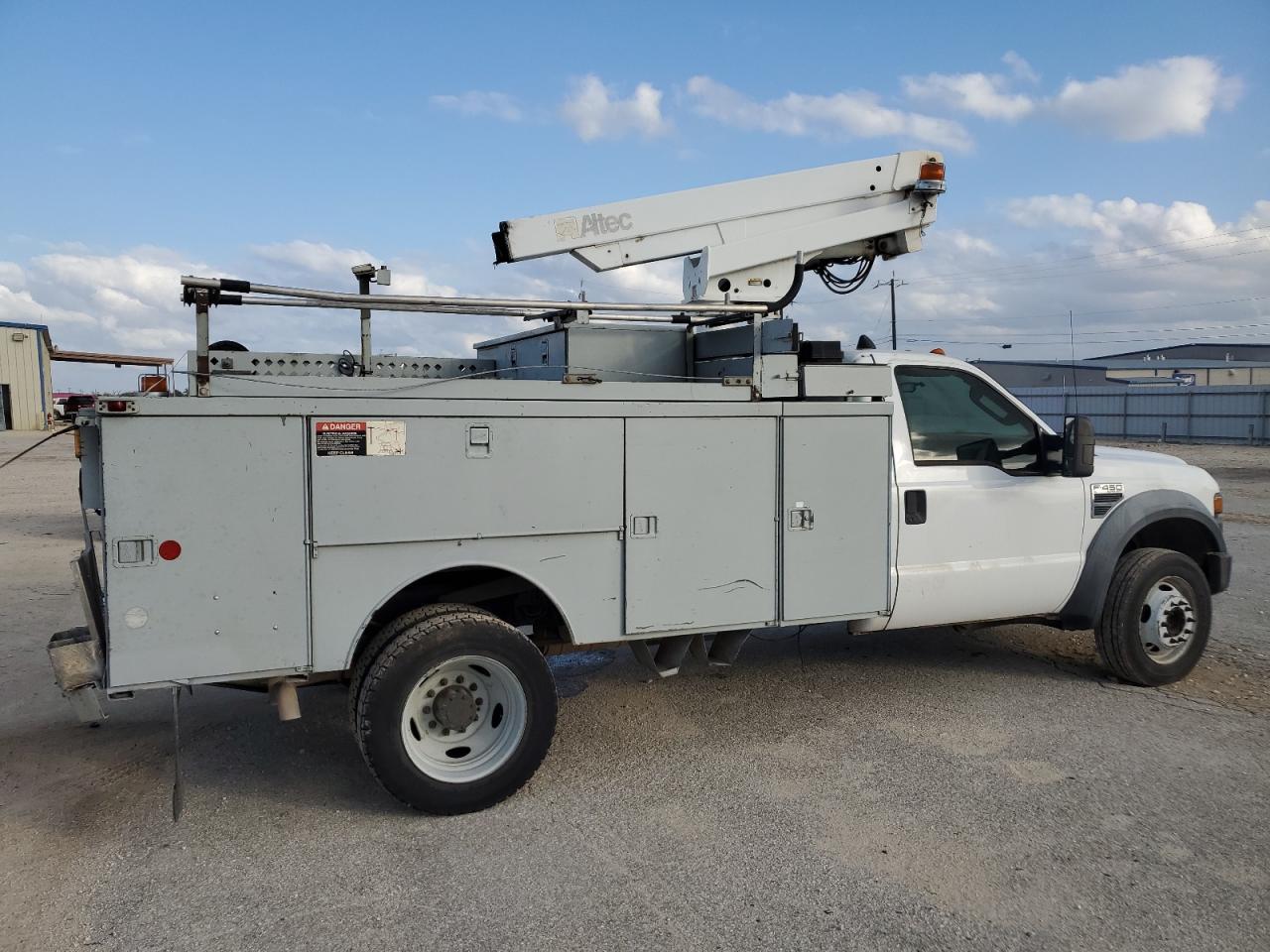 2008 Ford F450 Super Duty - Фото 3