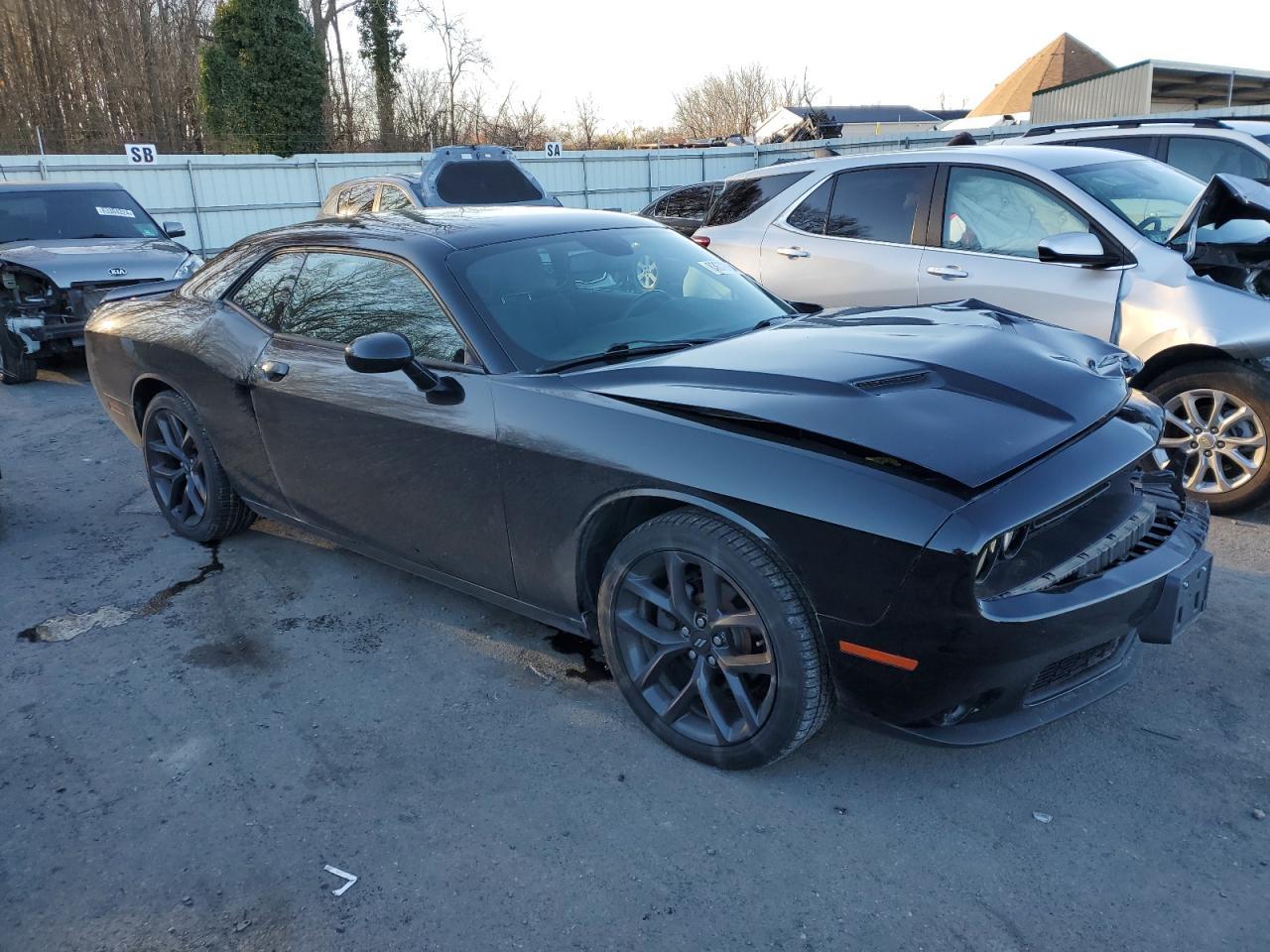 2020 Dodge Challenger Sxt - Image 4