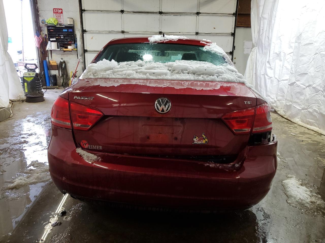 2016 Volkswagen Passat S - Фото 6