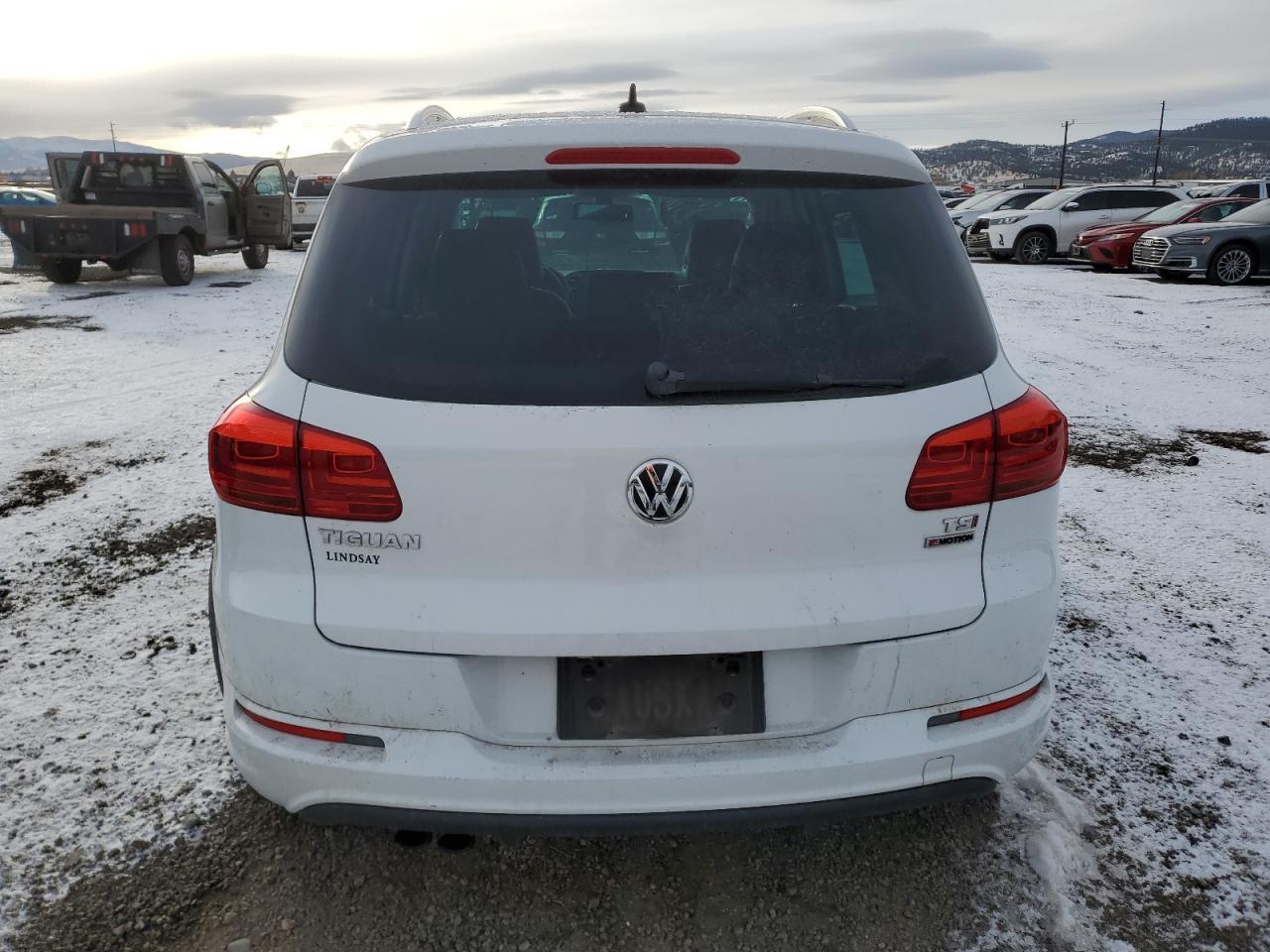 2017 Volkswagen Tiguan Sport - Image 6