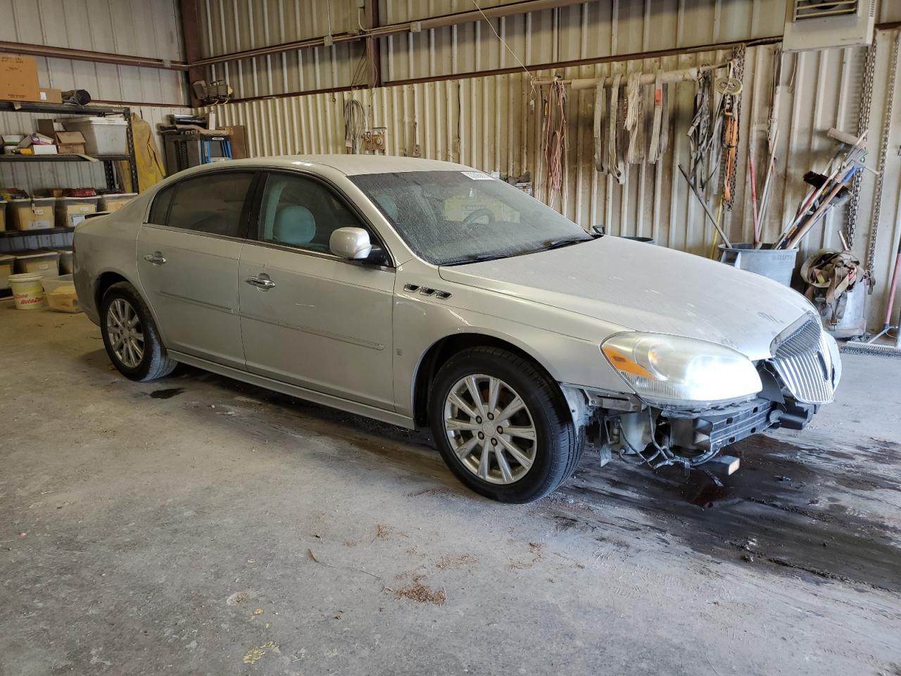 2010 Buick Lucerne Cx - Image 4