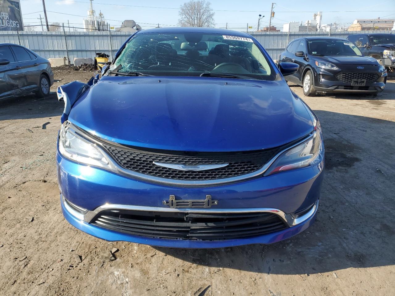 2015 Chrysler 200 Limited - Фото 5