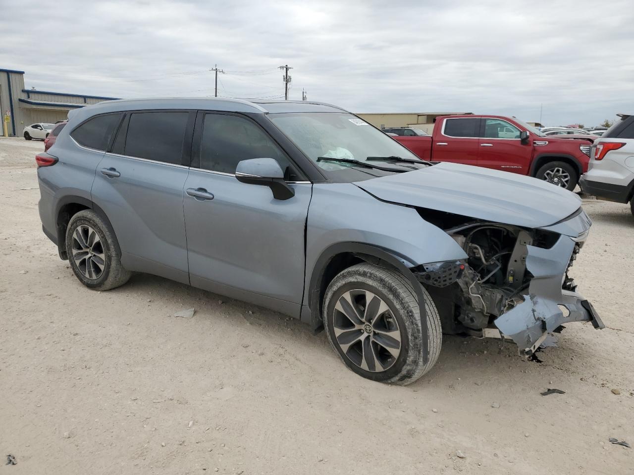2022 Toyota Highlander Xle - Фото 4