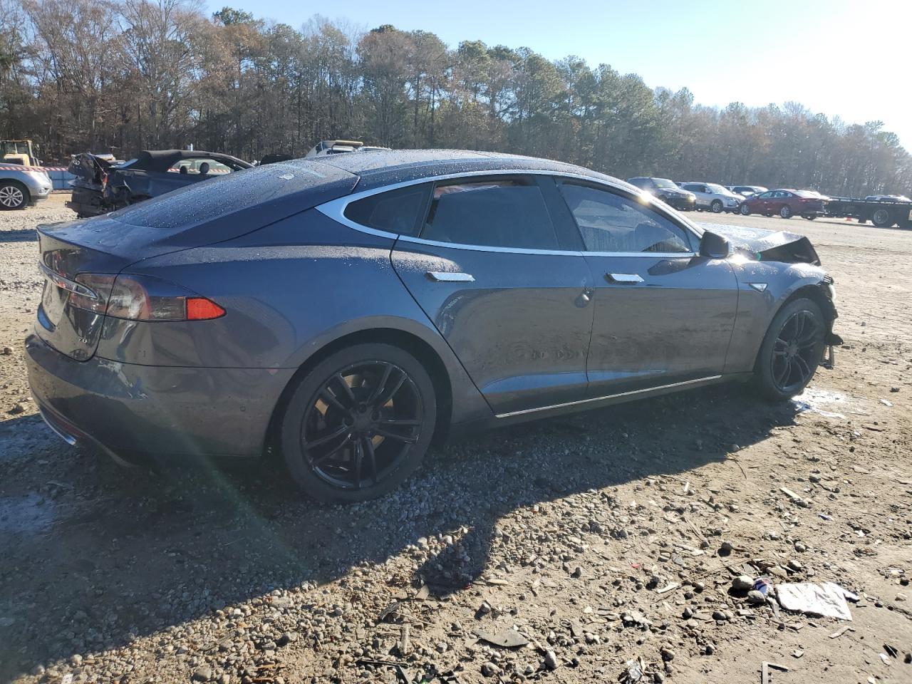 2016 Tesla Model S - Image 3