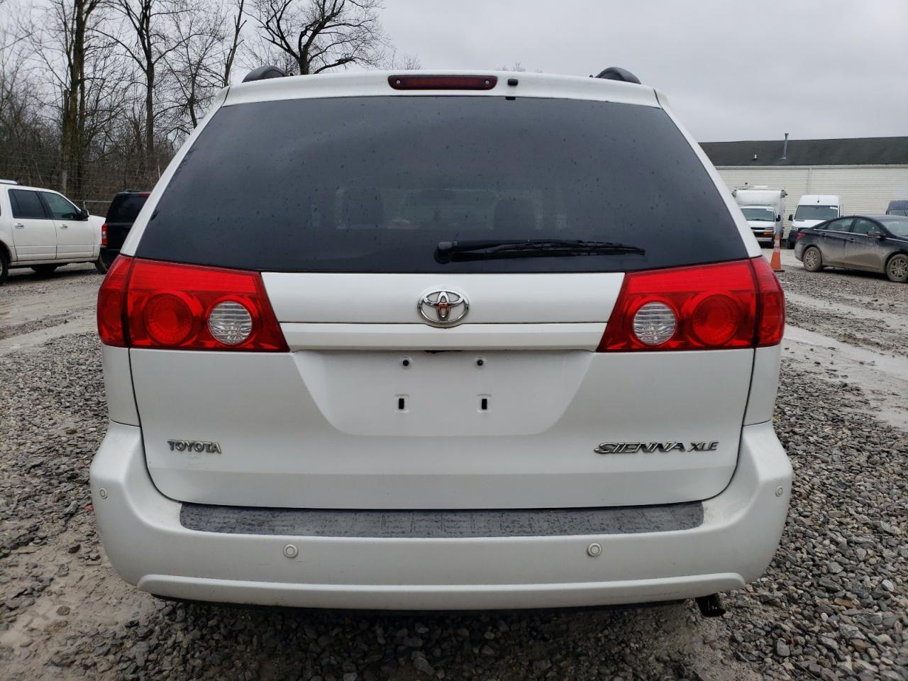 2008 Toyota Sienna Xle - Image 6