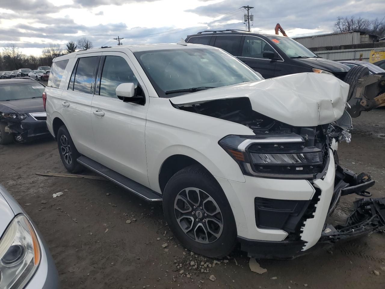 2023 Ford Expedition Xlt - Фото 4