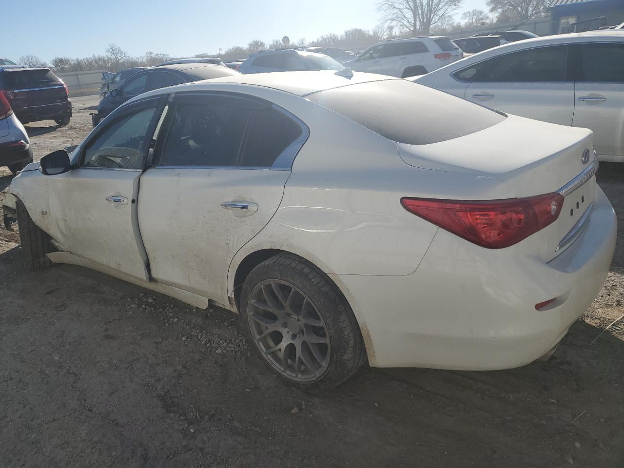 2015 Infiniti Q50 Base - Фото 2