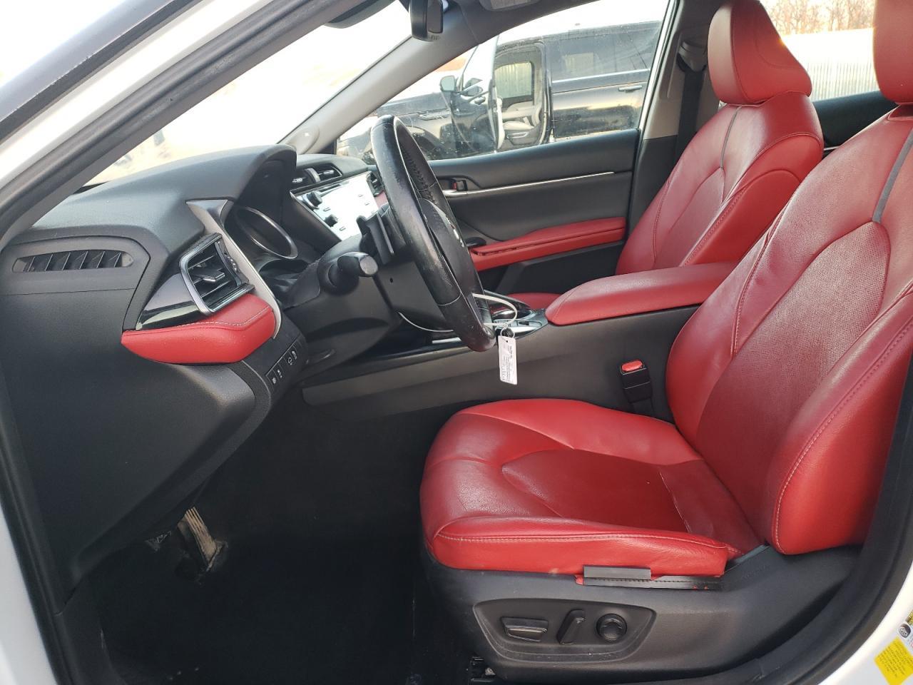 2020 Toyota Camry Xse - Фото 7