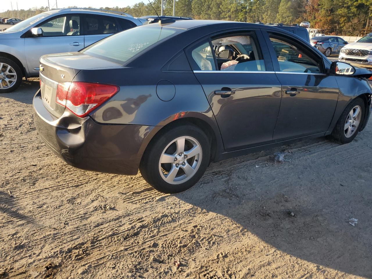 2015 Chevrolet Cruze Lt - Image 3