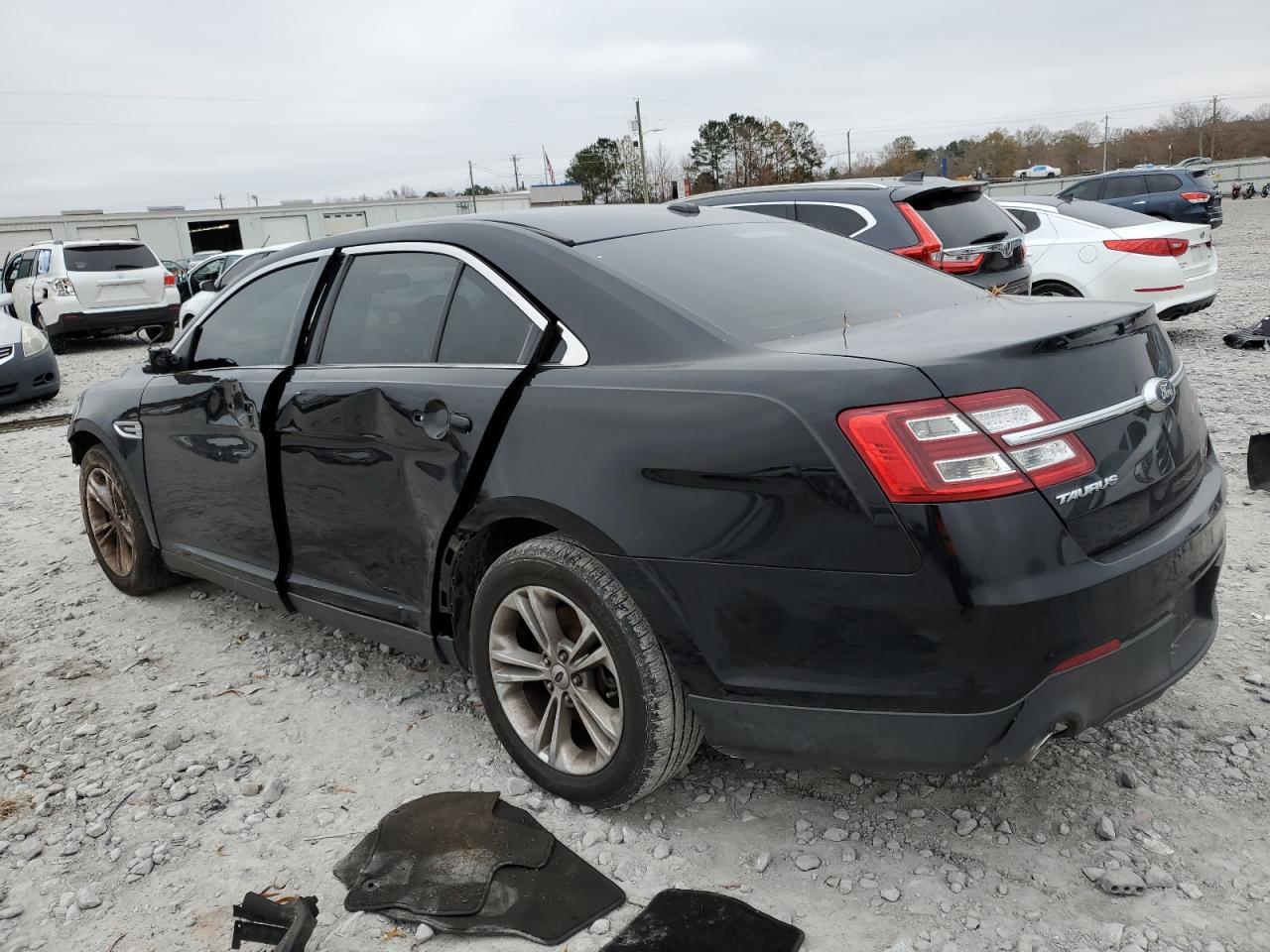 2018 Ford Taurus Se - Фото 2