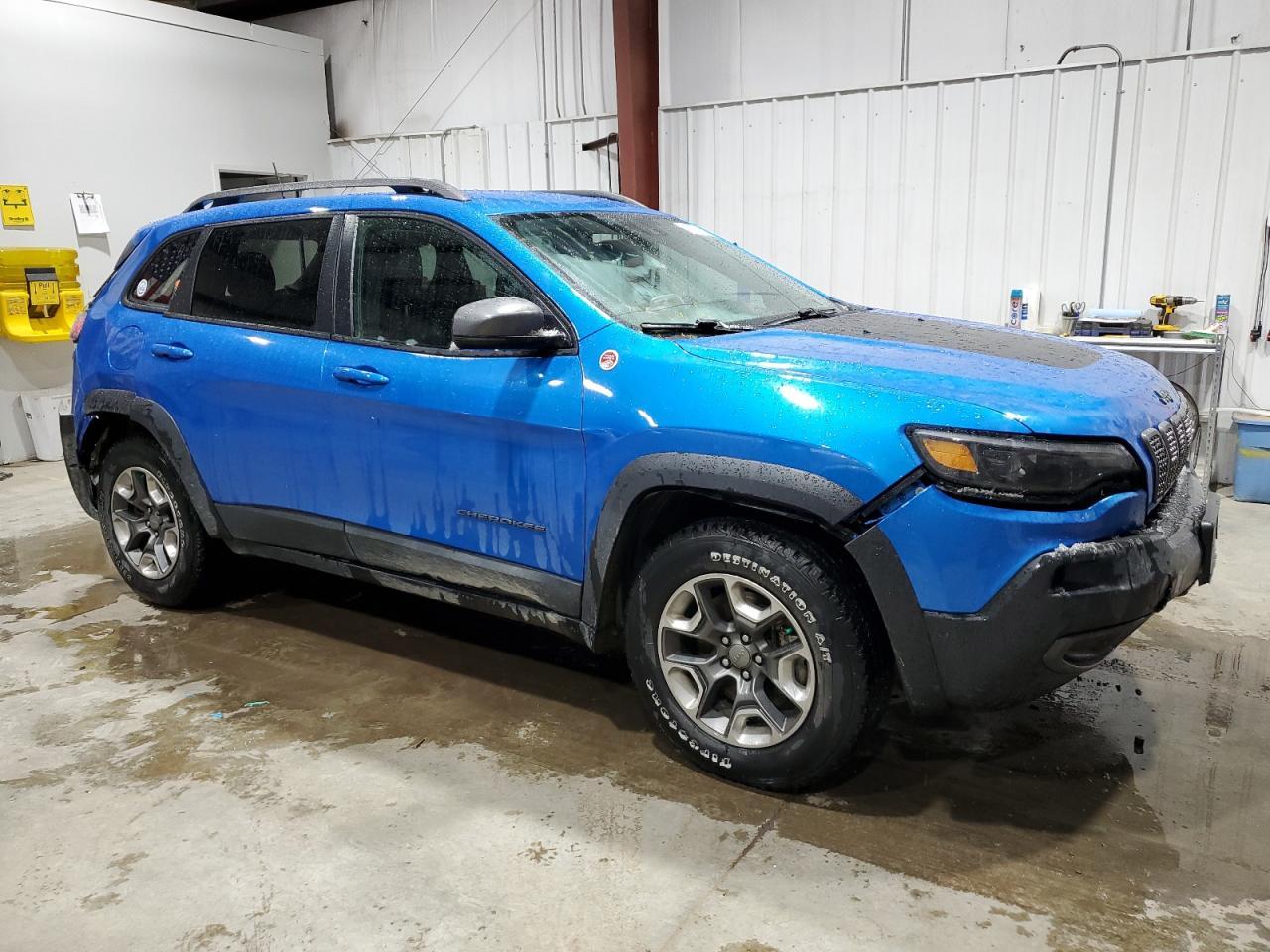 2019 Jeep Cherokee Trailhawk - Image 4