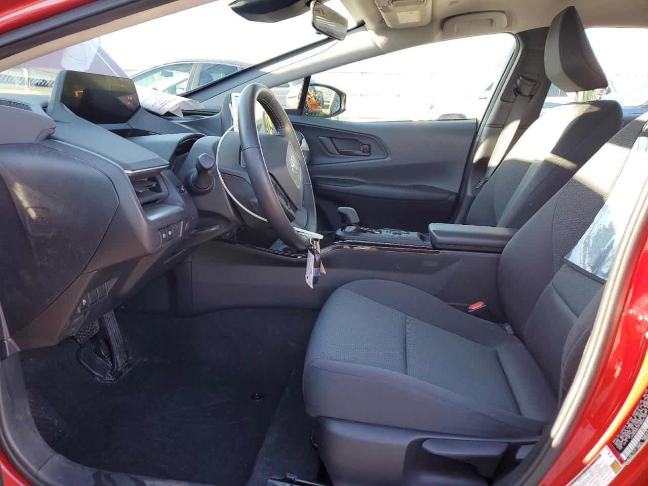 2023 Toyota Prius Le - Фото 7